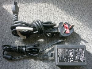 Test-Um DP30A-1202500 Validator NT Switching AC Power Adapter 30W 12V 2.5A